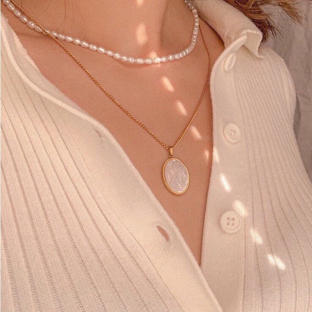 18K Gold Freshwater Pearl Necklace